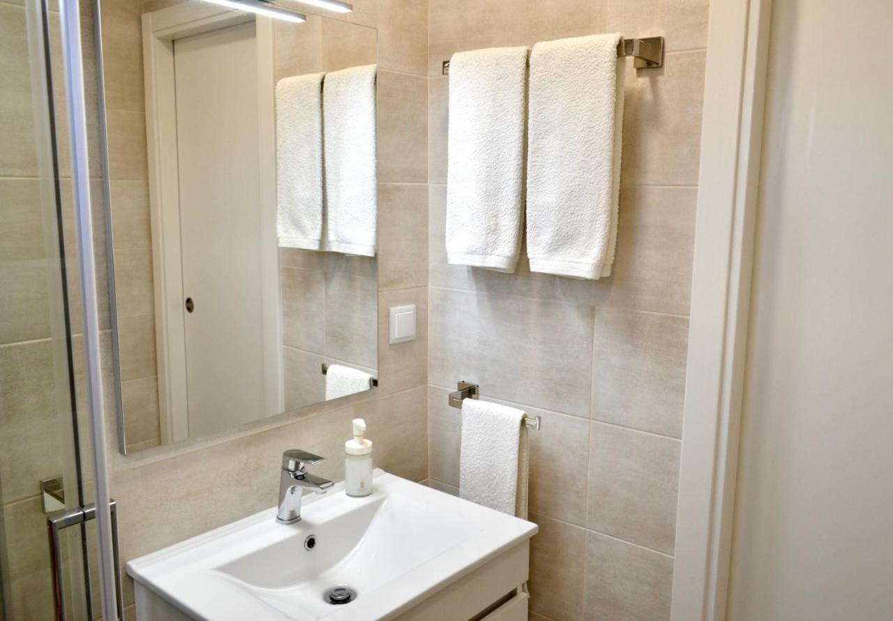 Villa Eltael - Rita Apartment - Warm Pool Until 1 November 曼塔罗塔 外观 照片